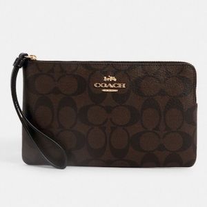 NWT Coach Signature Large Corner Zip